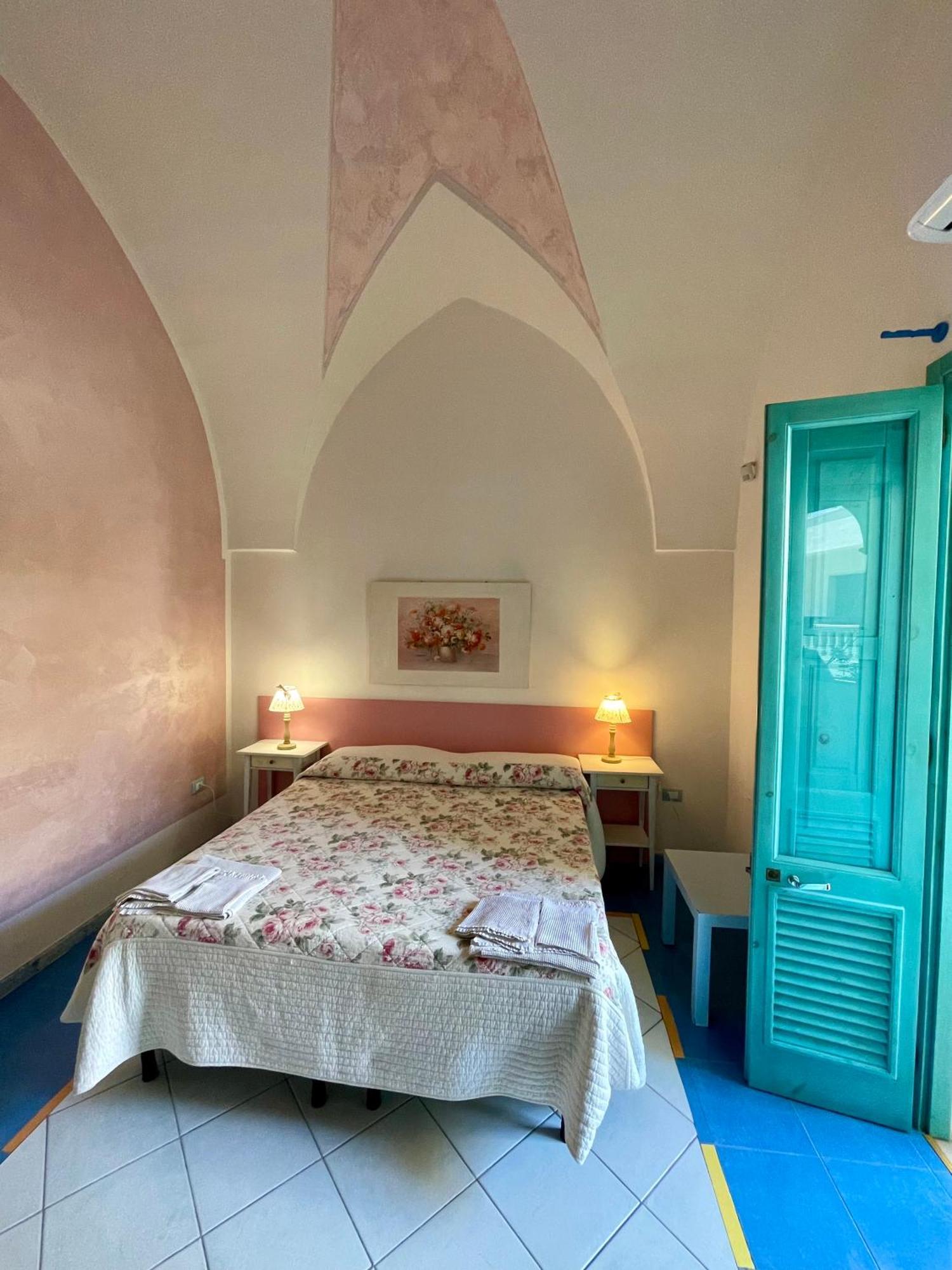 Araucaria Bed & Breakfast Torre San Giovanni Ugento Ngoại thất bức ảnh