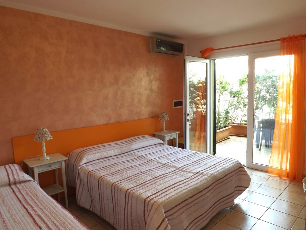 Araucaria Bed & Breakfast Torre San Giovanni Ugento Ngoại thất bức ảnh